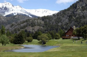 !!AR BRC Arelauquen golf mountain.jpg (21933 bytes)