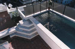 BUE-Dandi-pool.jpg (46659 bytes)