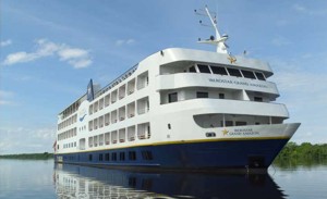 !!!BRA Iberostar ship bow.jpg (15021 bytes)