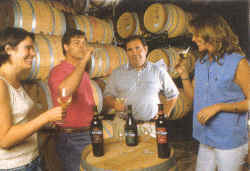 CHI-WineRoute-winetasting.jpg (8203 bytes)