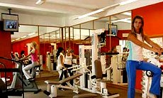 CHI PUCON del Lago gym.jpg (15590 bytes)