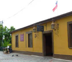 !!!CHI VPO Funicular station.jpg (44119 bytes)