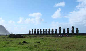 !!!!IPC 15 Moai vista.jpg (29083 bytes)