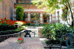 !!!COL BOG Casa Medina patio.jpg (30433 bytes)
