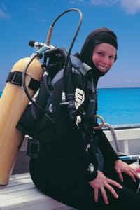 !!!EC-GPS-Finch-diver.jpg (22503 bytes)
