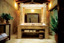 !!!!PER MAP Pueblo Inkaterra bathroomSuite_Inkaterra015.jpg (15542 bytes)