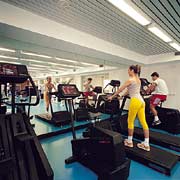 URU MVD VicPal gym.jpg (8471 bytes)