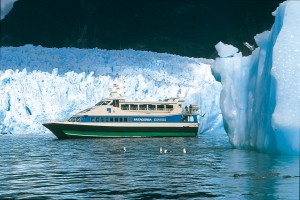 !!!CH Puyuhuapi catamaran San Rafael N.jpg (23302 bytes)